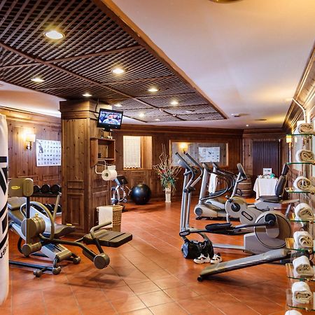 Hotel Alaska Cortina Кортіна-д'Ампеццо Екстер'єр фото